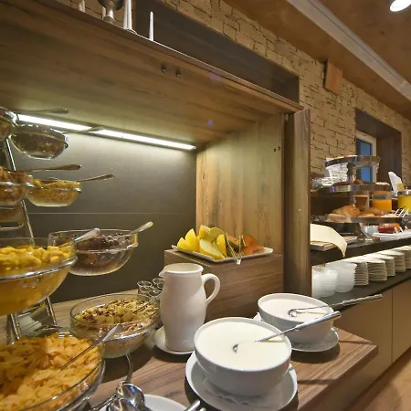 Ertl & Restaurant El Venado Hotel 4*