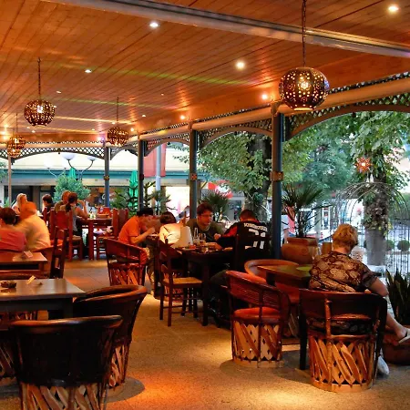 Hotel Ertl & Restaurant El Venado 4*