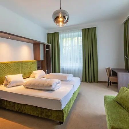 Ertl & Restaurant El Venado Hotell 4*