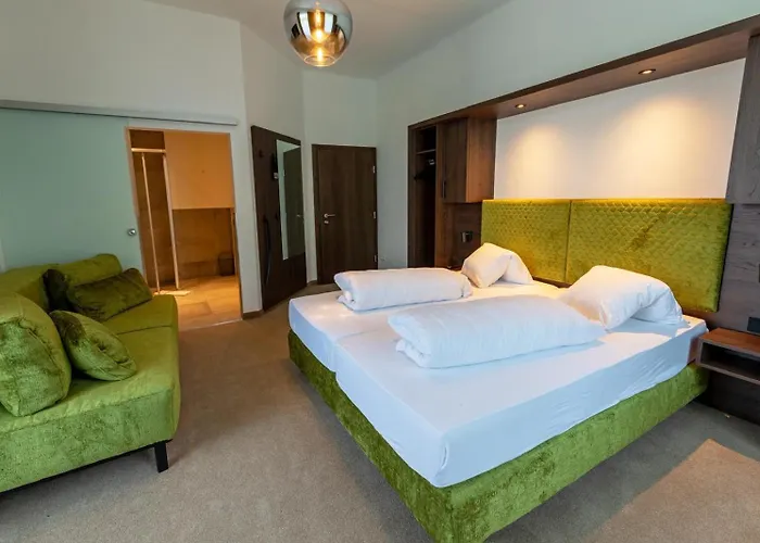 מלון Ertl Gmbh 4*